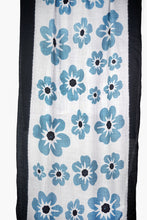 Load image into Gallery viewer, Merino Wool Scarf - Sixties Daisy WCSD
